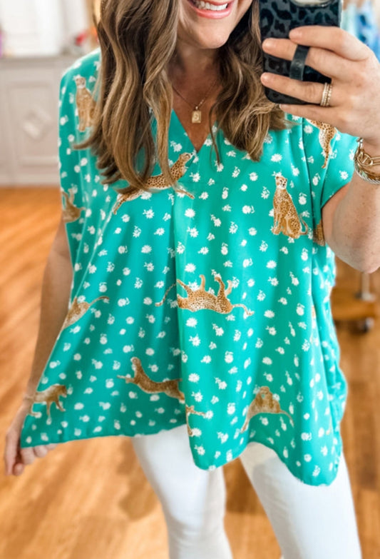 PREORDER: The Jennifer Green Cheetah Daisy Print V-Neck Short Sleeve Plus Size Top